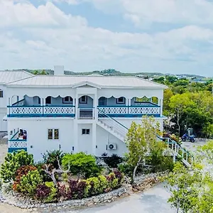 Serenity By The Water Guest house Providenciales